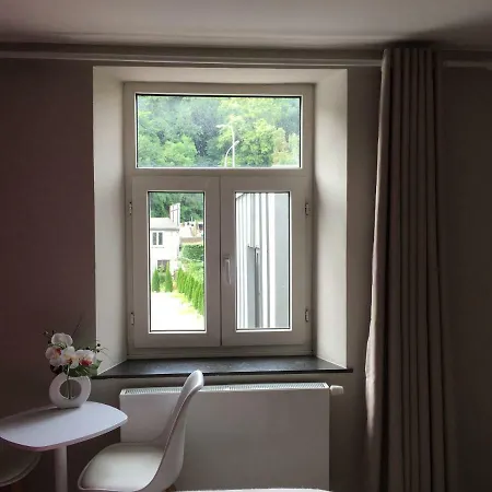 Bed & Breakfast Le Jardin Du Bord De Meuse Namur